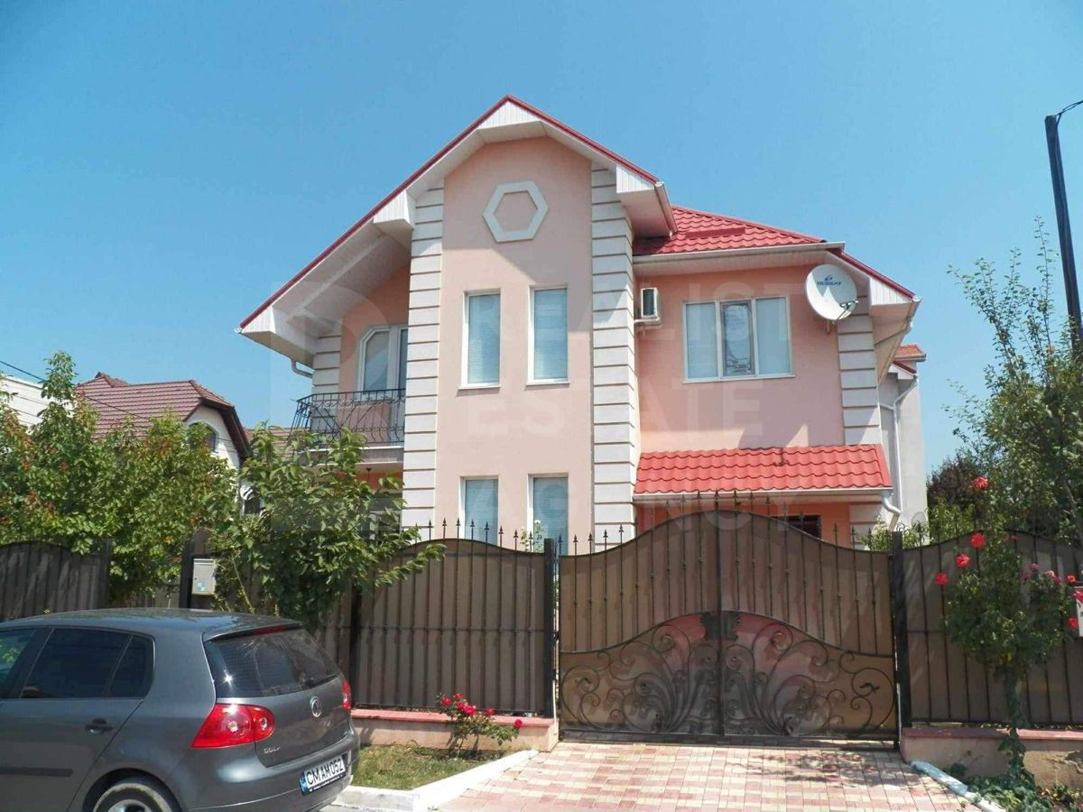 Chirie, casă, 3 camere, strada Sergiu Radautanu Codru - Poză 6