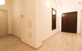 Apartamentul "REHEGUA" , stradal, bloc "REABILITAT" - Poză 17