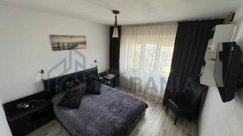 Apartament 3 camere, cartierul Alexandru cel Bun, etaj intermediar, vedere bulevard - Poză 2