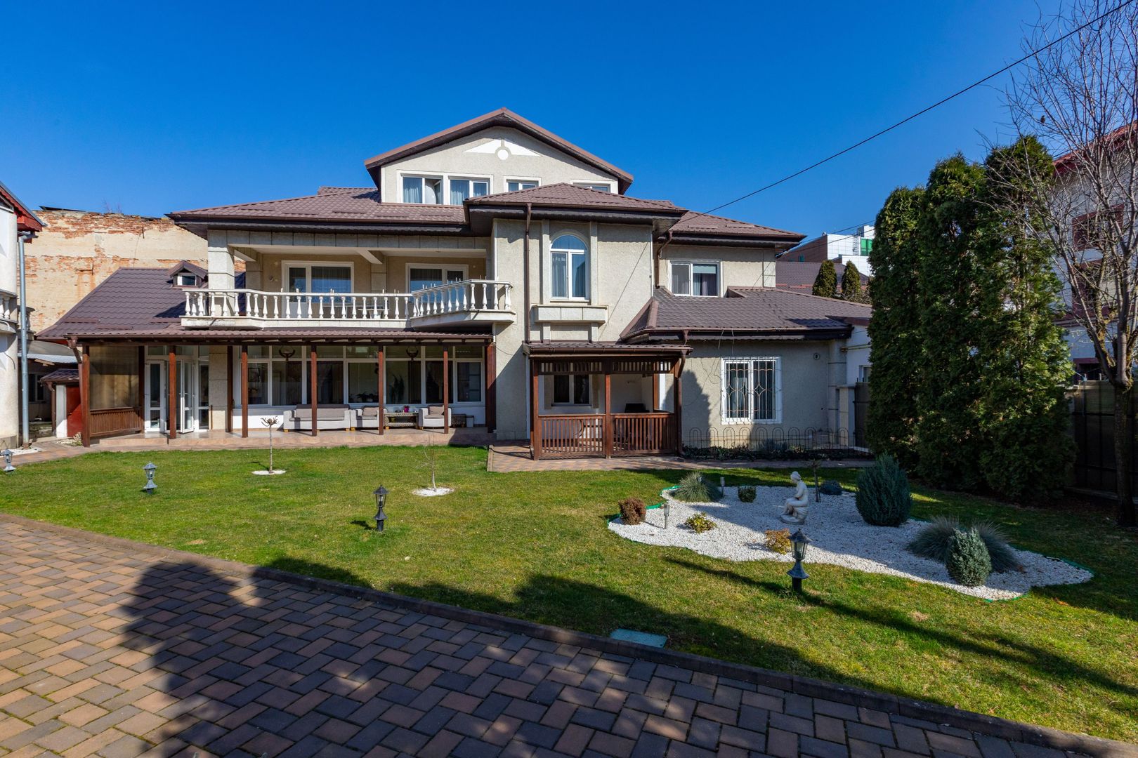 Proprietate exclusivistă ultracentrală -eleganță, spațiu și rafinament - Poză 52