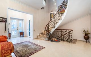 Chirie, casă, 3 nivele, 8 camere, str. Universității, Centru - Poză 22