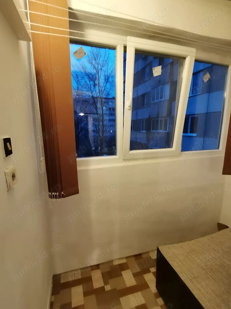 Vanzare Garsonieră 32 mp, etaj 4, renovată, mobilata, zonă 1 Mai - Poză 5