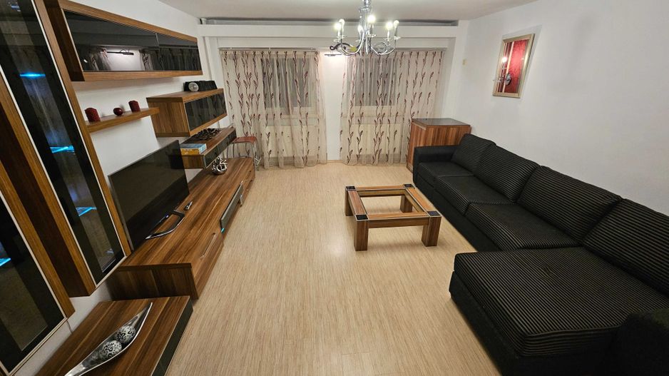 De Închiriat 3 Camere,, Calea Călărașilor, Piața Muncii, Petfriendly - Poză 1