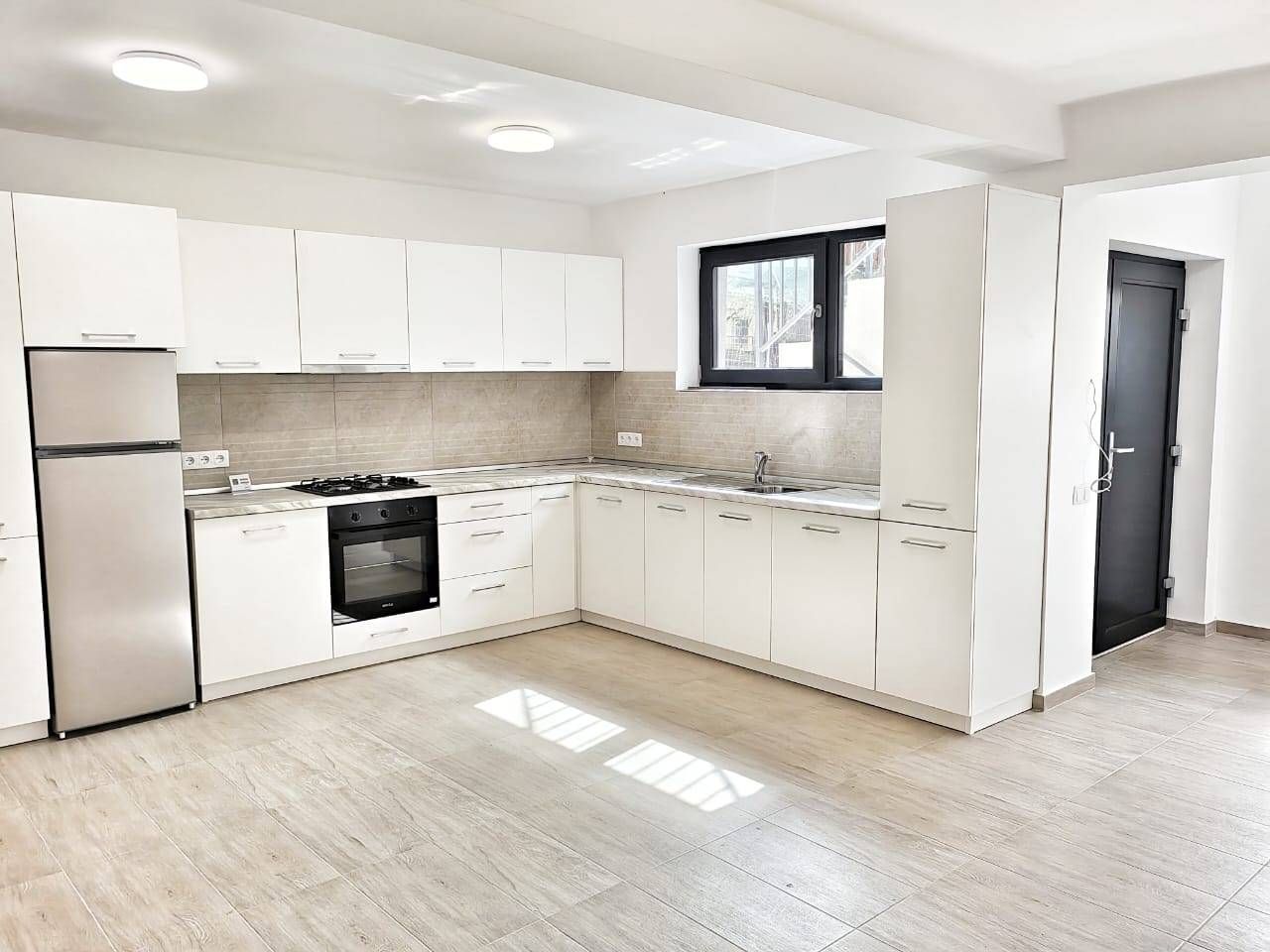 Apartament cu 3 camere | 80mp | Dâmbul Rotund - Poză 1