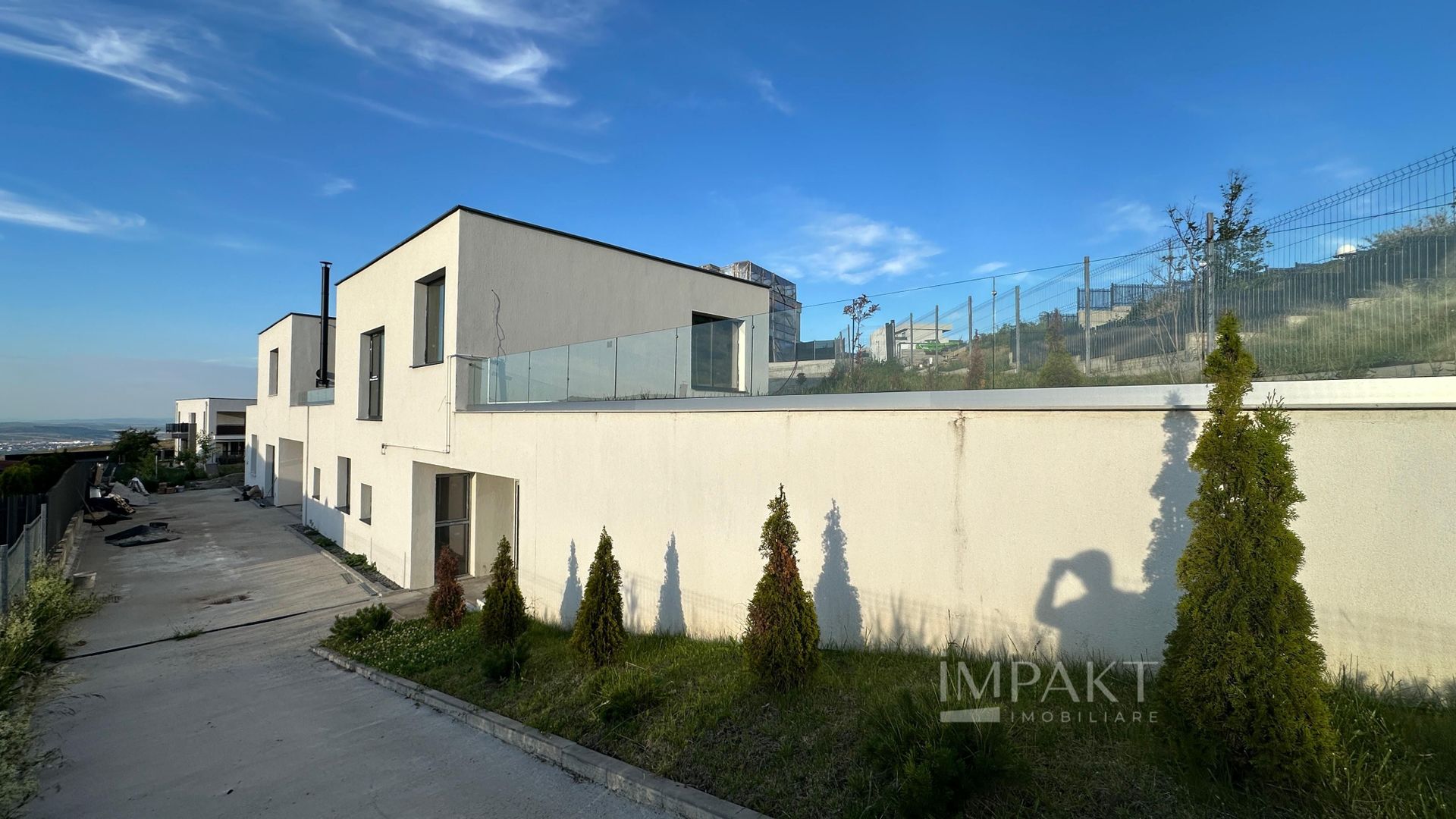 Duplex Modern | Semifinisat | Teren 497mp | Zona Wonderland - Poză 1