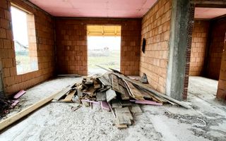 Casă P+M la roșu de vânzare în Cihei – Grigorescu II - Poză 4