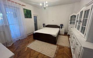 Vând casă zonă semicentrală - Poză 3