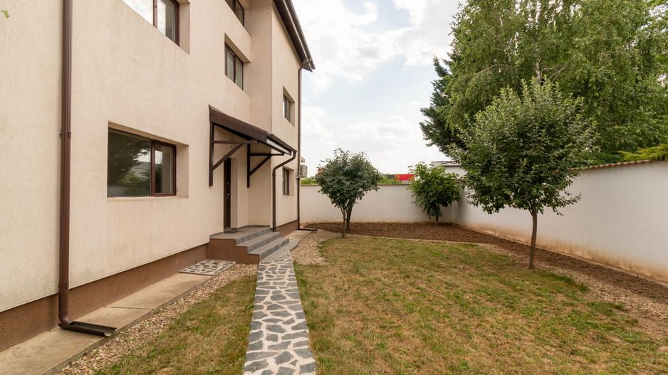 Vila spatioasa de vanzare in Pantelimon zona Padurea Cernica - Mierlei - Poză 3