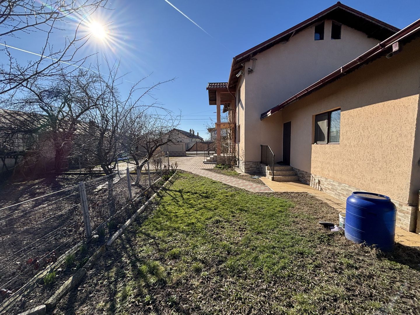 VILĂ MODERNĂ P+1 169 MP UTILI, CURTE GENEROASĂ 768 MP, IN APROPIERE DE BUCURESTI - Poză 6