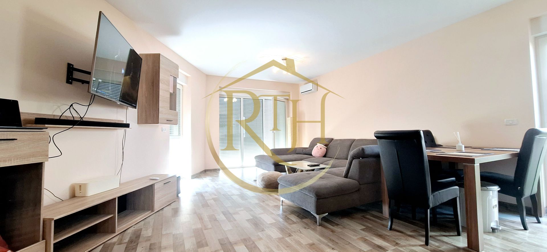 Oferim spre vanzare apartament 2 camere, 60 mp curte, Giroc, 0% Comision - Poză 8