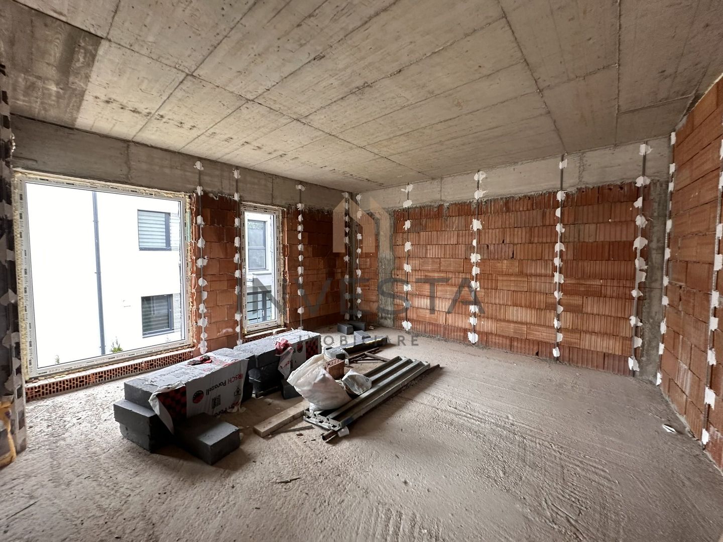 Imobil 7 camere zona Hasdeu -SemiCentral | Curte proprie si acces auto - Poză 8