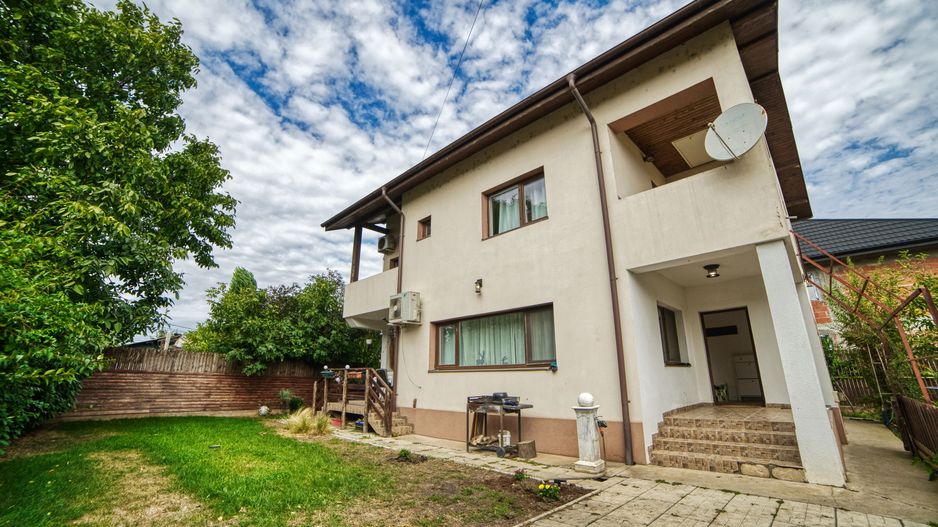 Casa complet mobilata 5 camere 3 bai curte generoasa - Poză 3