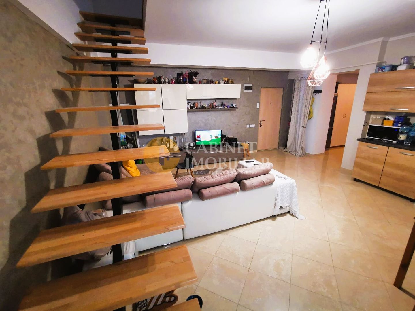 4 camere - mobilat & utilat - 142mp - tip DUPLEX - Poză 2