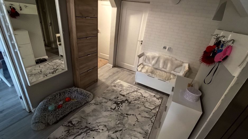 BRASADAS vinde ap 4 cam decomandat Micro 17 etaj 3/4. - Poză 6