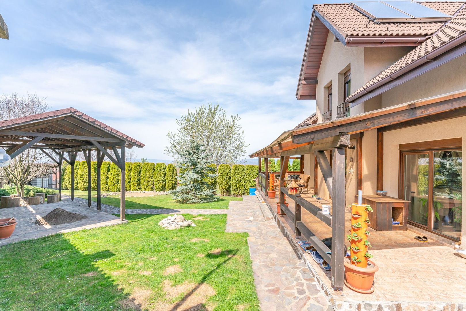 Casa Sacele amplasata in vecinatatea padurii cu pompa de caldura - Poză 32