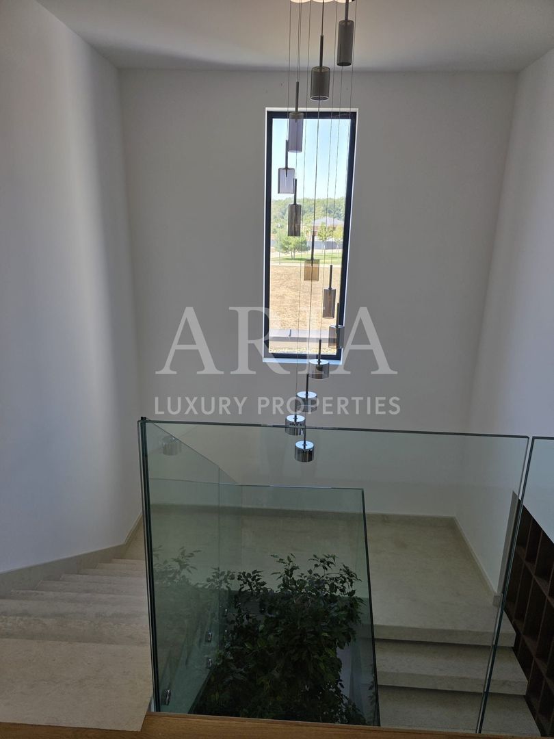 Dumbrava Vlasiei – Armonie între design, lumină și natură - Poză 24