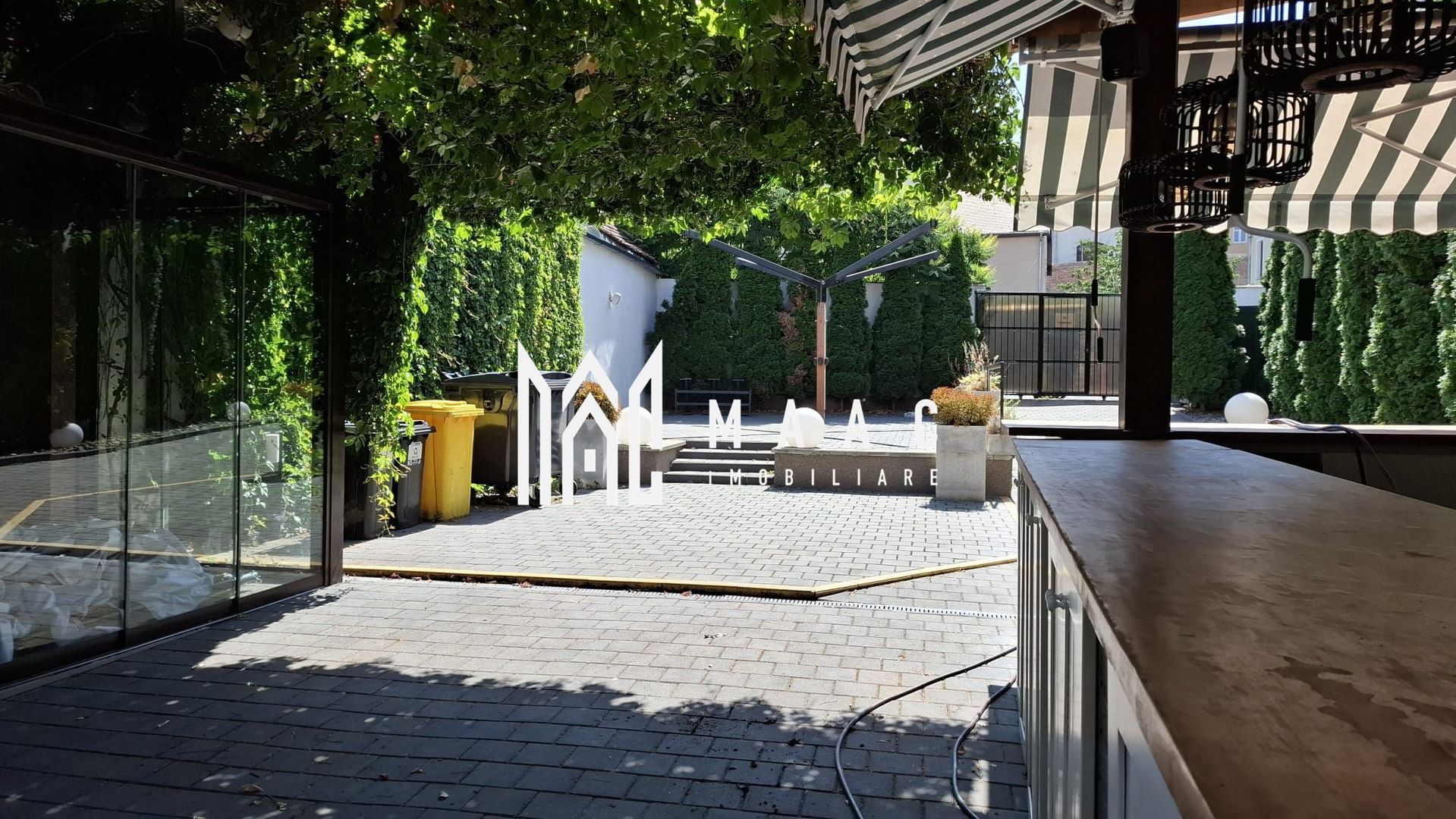 Pensiune 12 camere de închiriat | Central, Sibiu | terasă - Poză 6