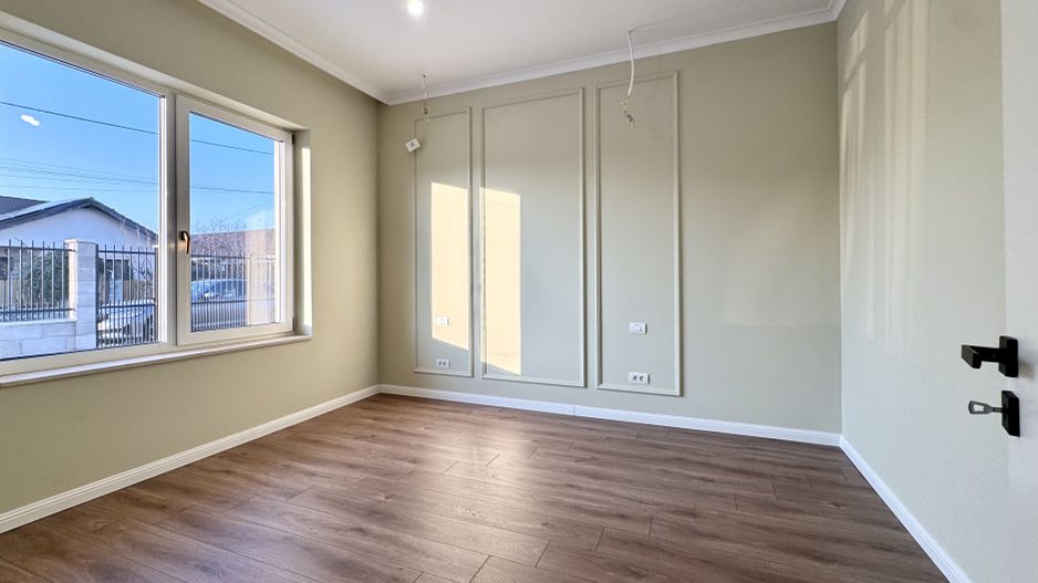 Duplex modern cu grădină, la intrare în Moșnița Nouă - Poză 1