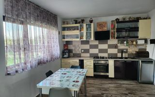 Casă de vânzare în Dancu, 180 mp utili, teren 530 mp, construită în 2018 - Poză 4