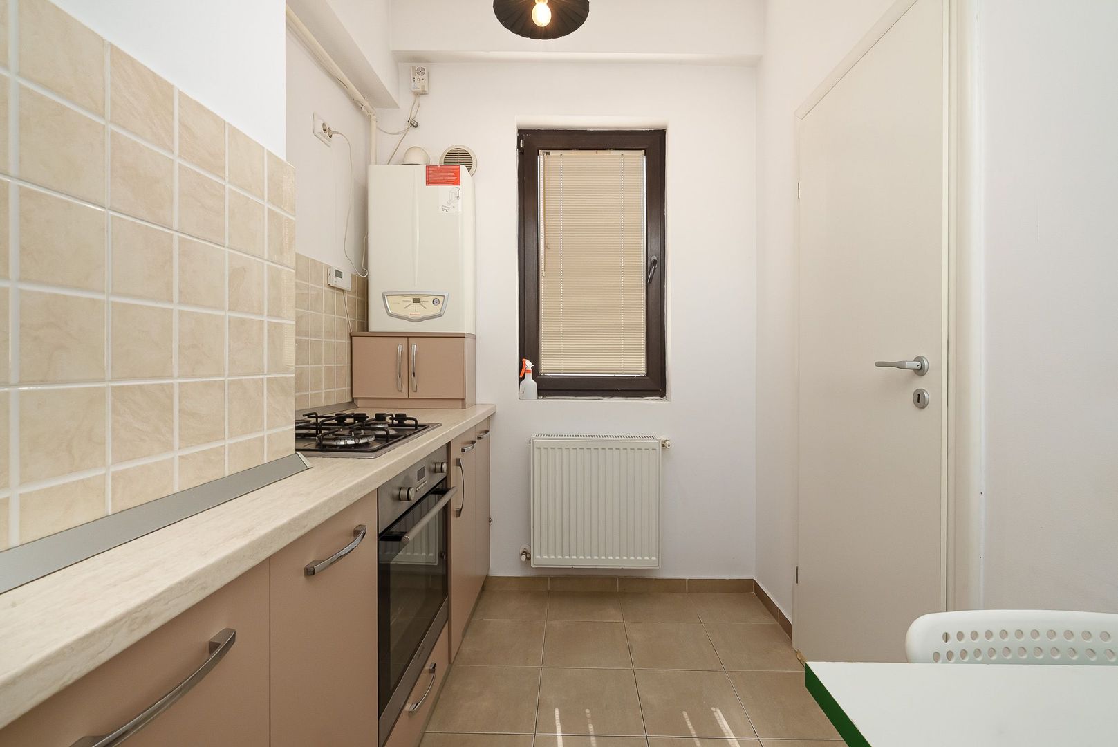 Garsoniera de inchiriat, zona Piata Alba Iulia - Arogant - planul doi - Poză 8