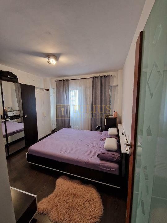 decomandat, 3 camere în zona Complex Studentesc - Poză 6