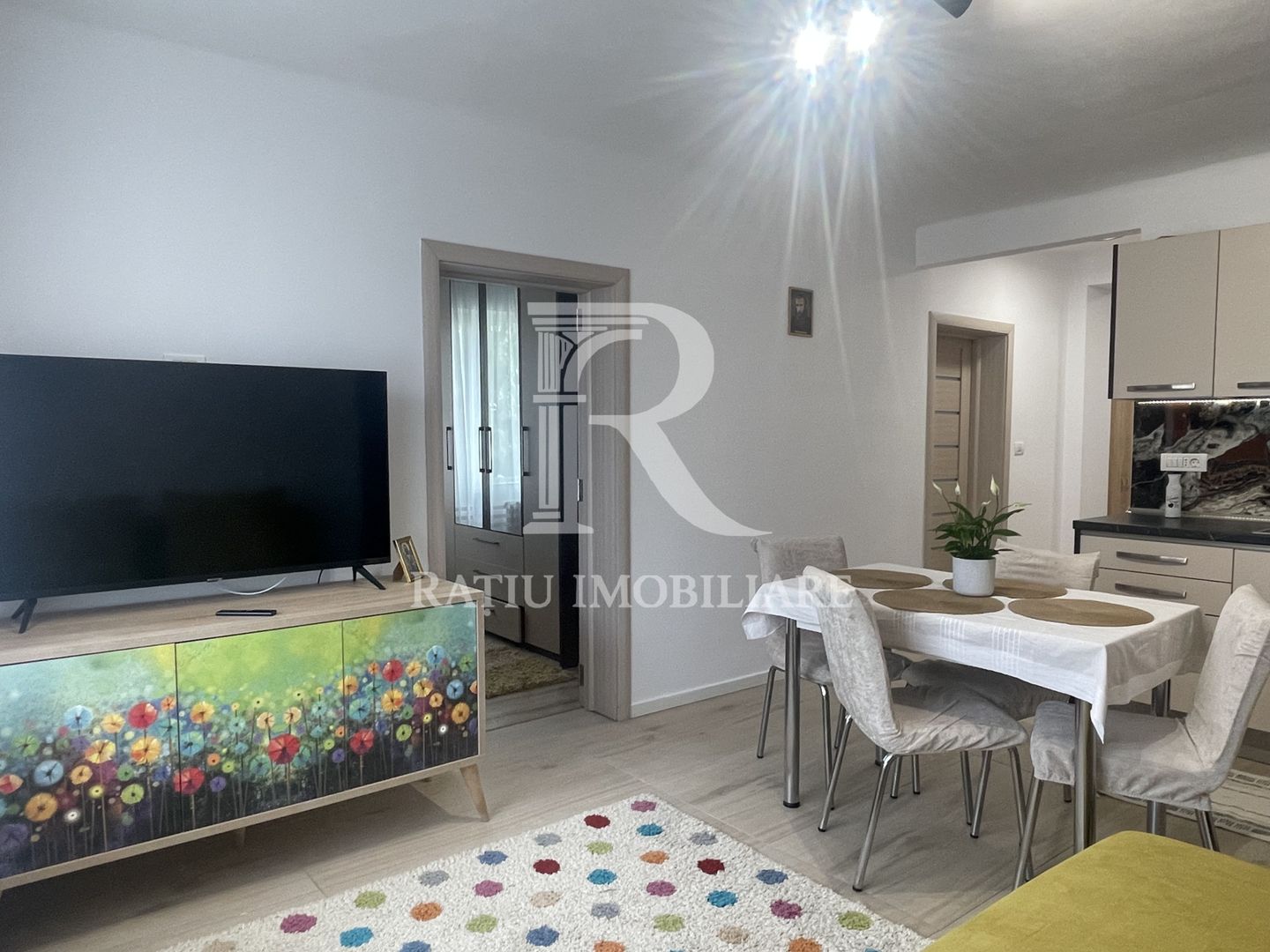 Apartament cu 3 camere | Etaj intermediar | Decebal | Oradea - Poză 3