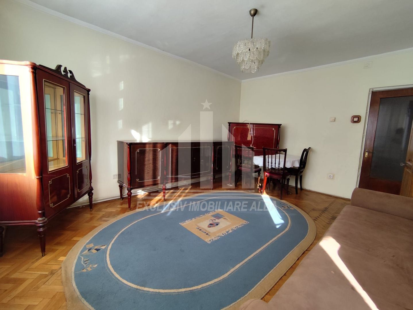 Apartament cu 3 camere decomandate, Centru - Poză 1