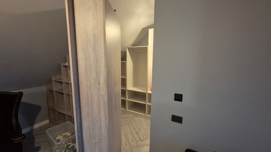 VILA NOUA | MOBILATA SI UTILATA | DAMAROAIA | LANGA PETROM CITY - Poză 25