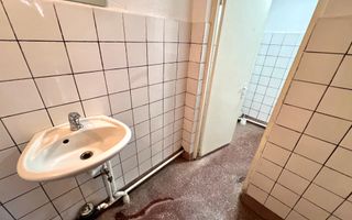 Casa pretabila Pensiune/Camin de Varstnici + Spatii Comerciale Parter - Poză 14