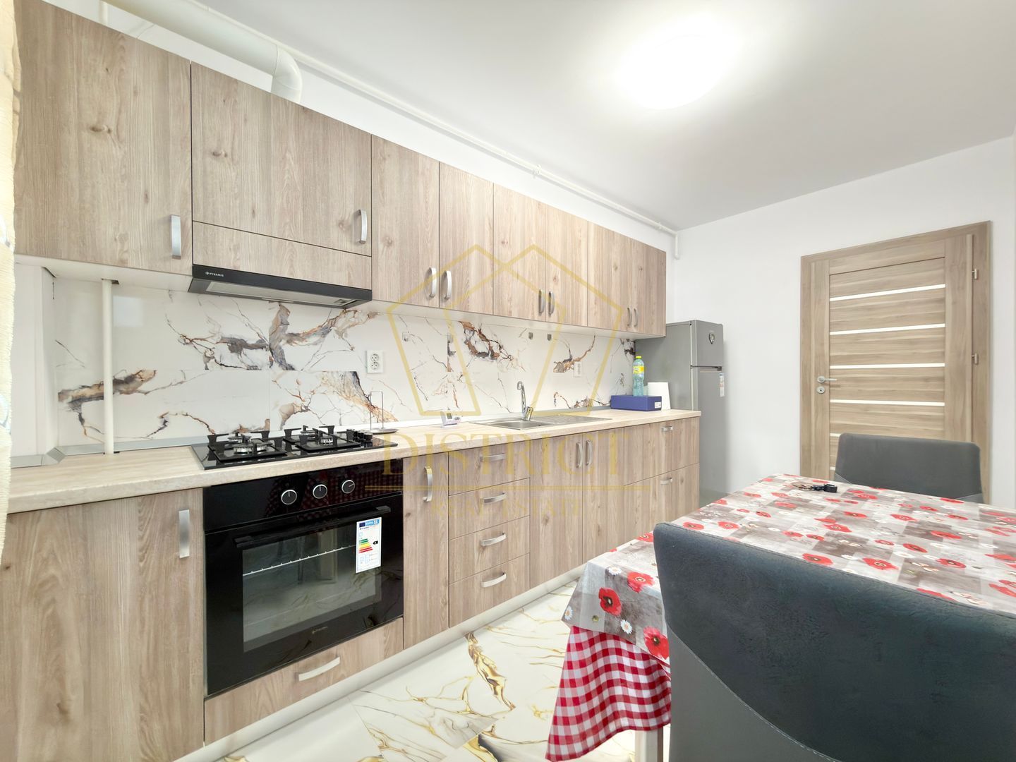 Apartament cu 1camera decomandat mobilat si utilat in Giroc in spate la Hotel IQ - Poză 4