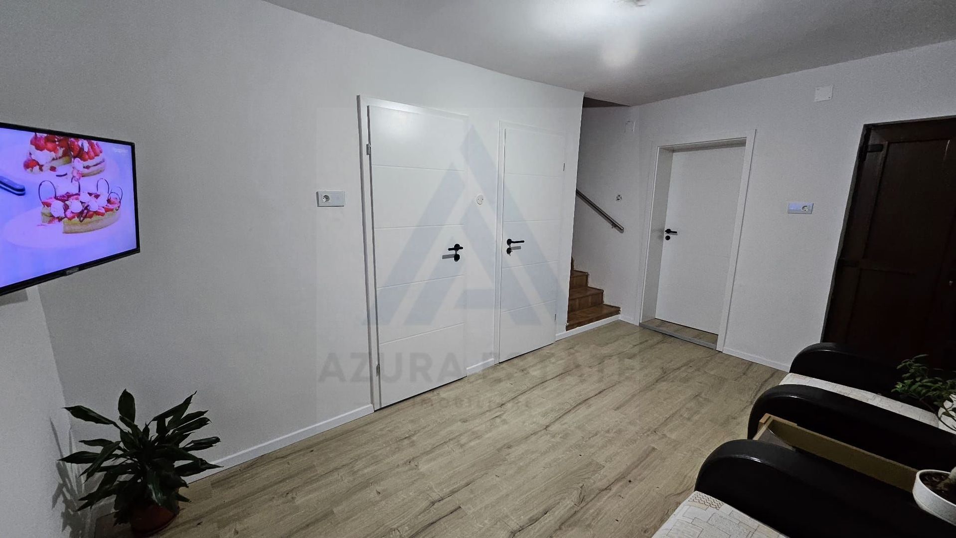 Casa individuala 144 mp utili garaj subteran pivnita si curte Turnisor - Poză 3