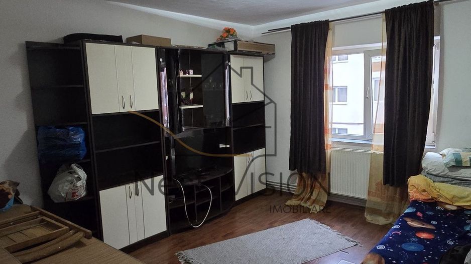 📦 Garsonieră cu pivniță generoasă | 🏢 Etaj 1 | 🏠 Zona Strand - Poză 1