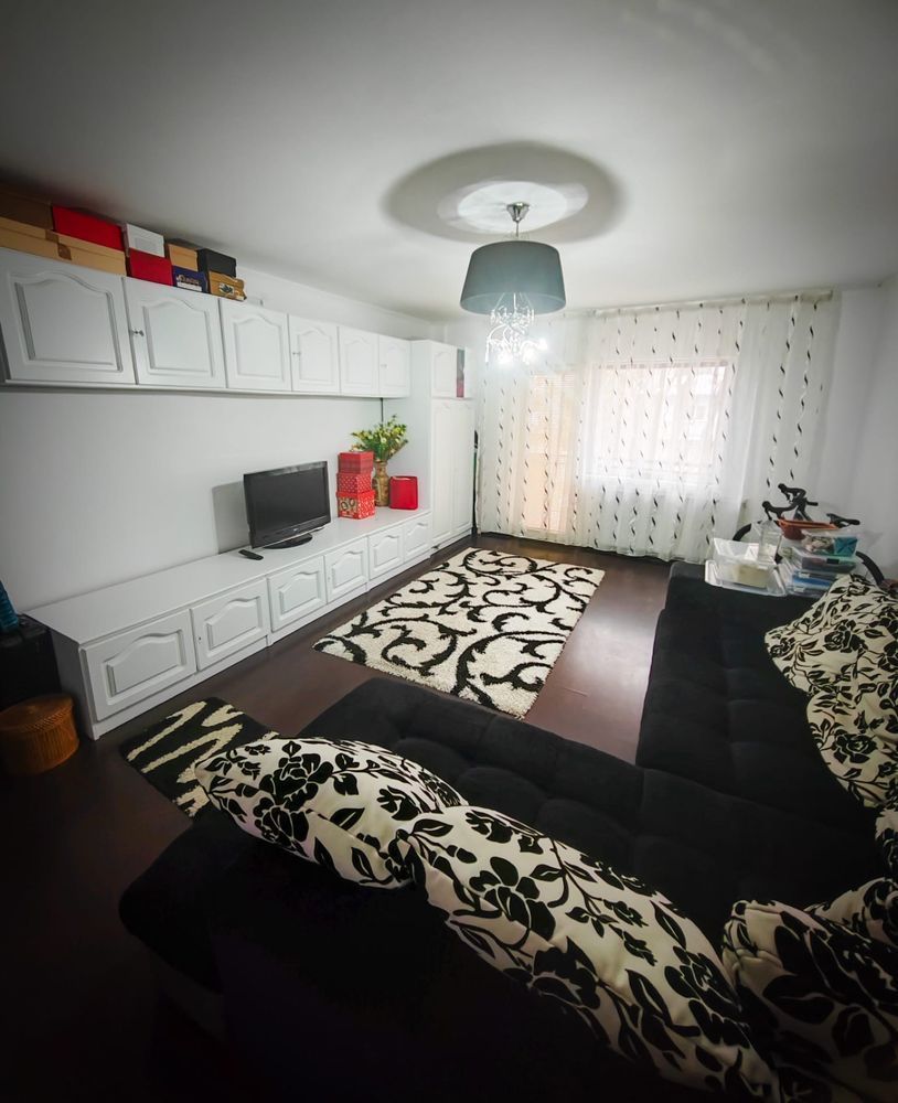 BRASADAS vinde ap 2 cam etaj 1/4 in Carpati 2. - Poză 1