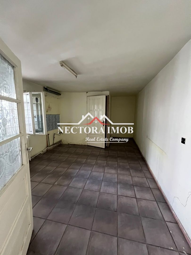 NECTORA IMOB-Casa 4 camere, 3 garaje, 200 mp,Str. C-tin Tanase,Central - Poză 4
