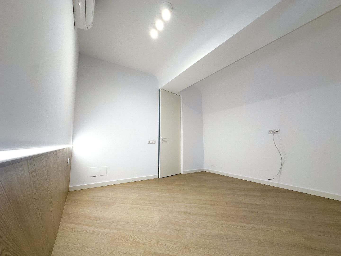 Apartament 3 camere I Cortina North I Prima Închiriere - Poză 11