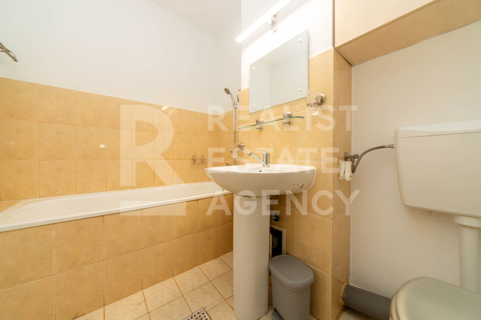 Vânzare, garsonieră în zona Drumul Taberei - Poză 11