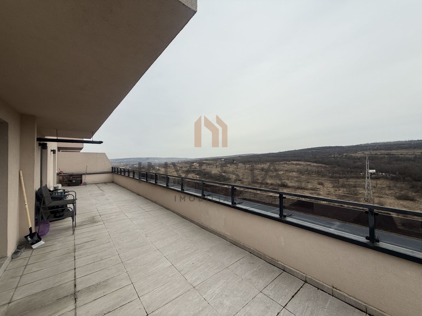 Apartament cu terasa spectaculoasa si 2 parcari subterane- zona Sopor! - Poză 9