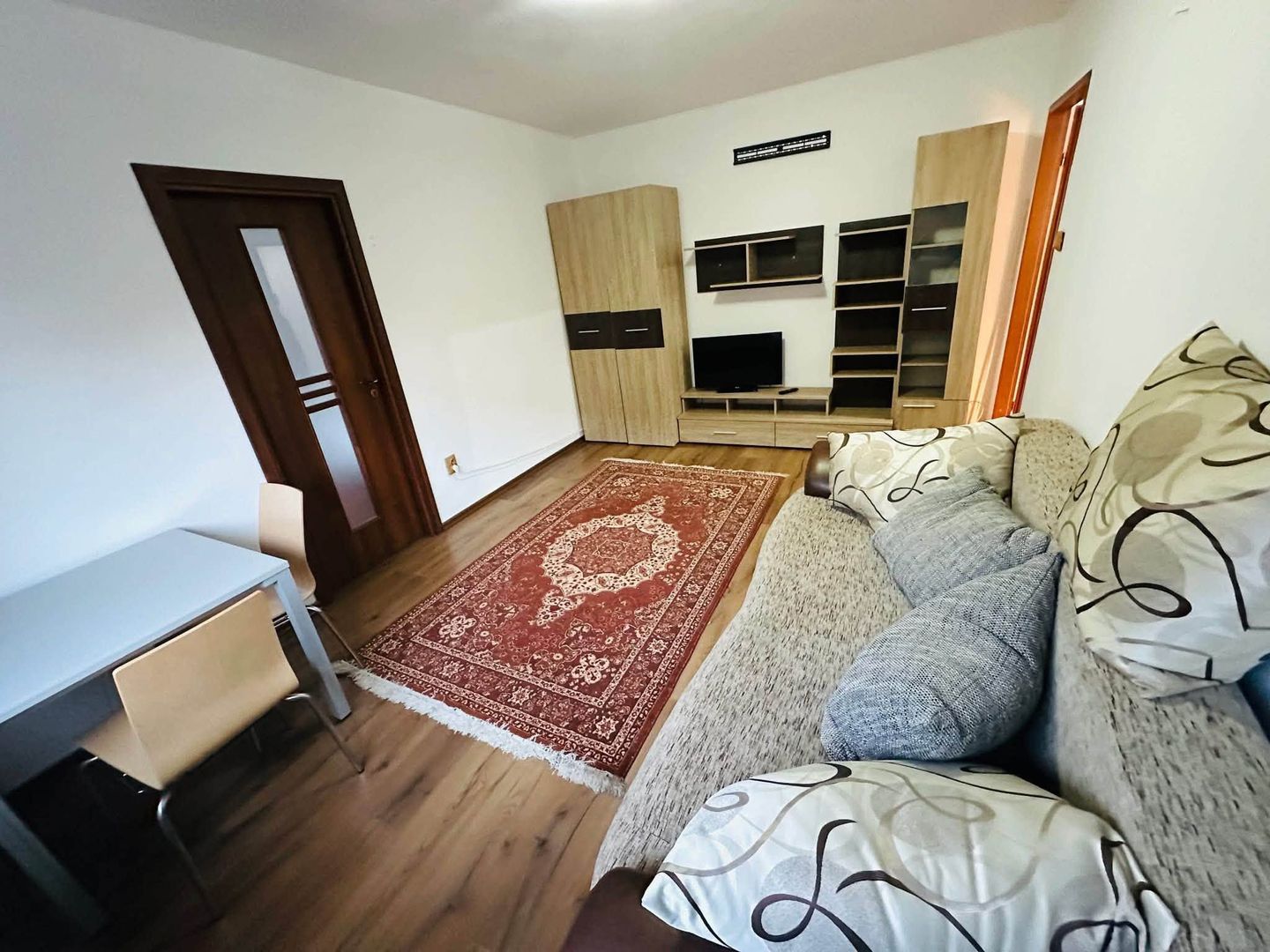 Apart.2 camere, etaj 2, zona Calea Aradului, Aleea Calinului – Oradea - Poză 1