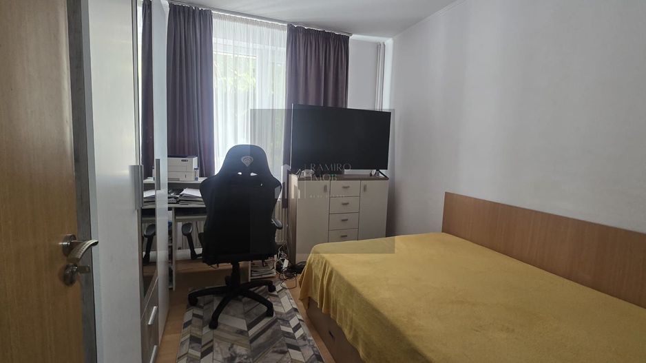 3 camere 5 minute METROU 1 DECEMBRIE/decomandat/centrala - Poză 4