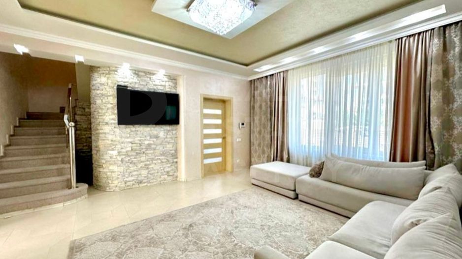 Vânzare, casă, 3 nivele, 3 camere, strada Durlești, Dumbrava - Poză 4