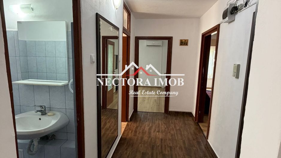NECTORA IMOB-Apartament 3 camere, Str. Sf. Apostol Andrei, Etaj 2,65mp - Poză 9