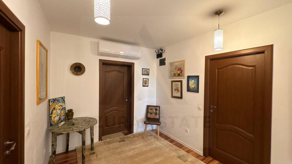 Casă versatila intretinuta 143 mp utili 5 camere 3 bai pivnita Lazaret - Poză 4