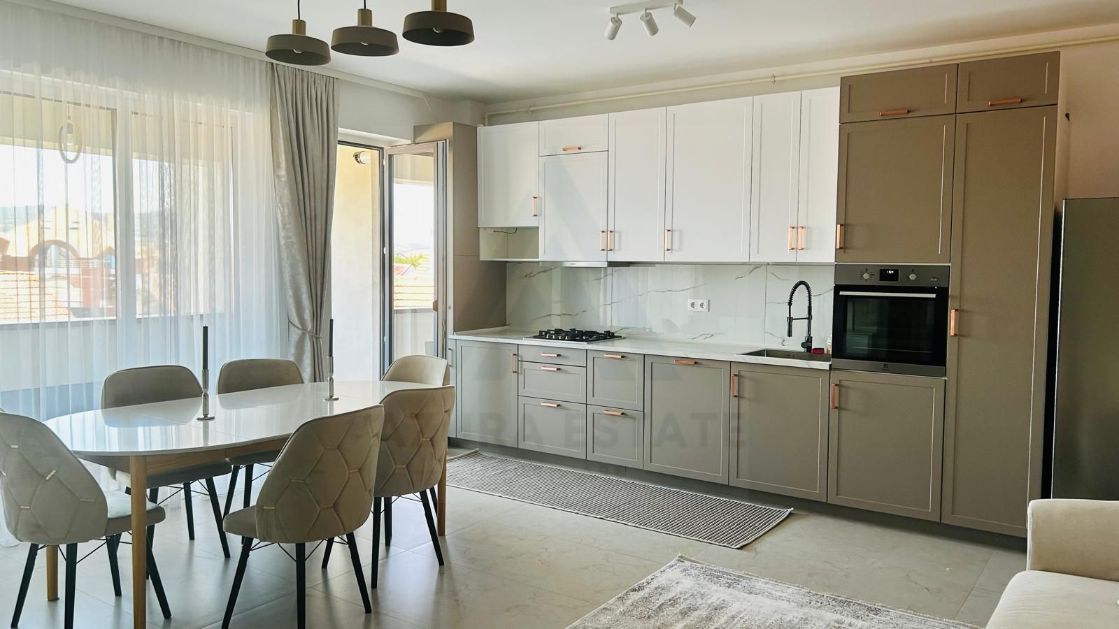 Apartament premium 3 camere 2 bai parcare subterană 2 balcoane Lazaret - Poză 1