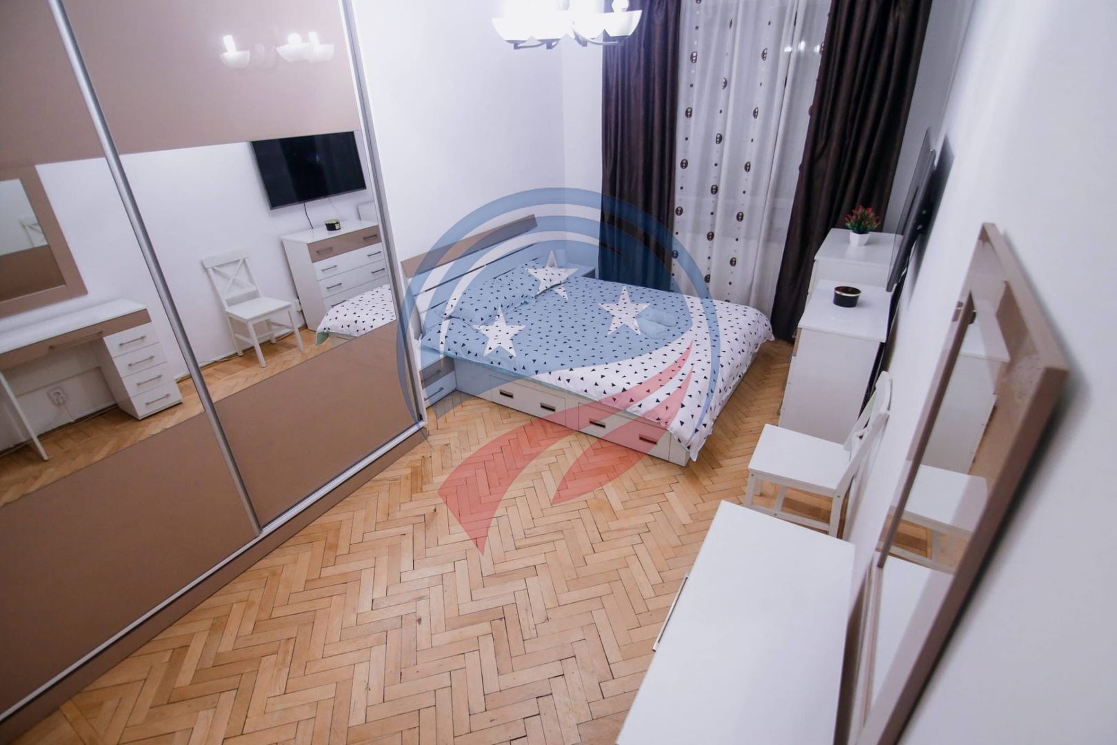 Apartament 2 camere decomandat/de inchiriat/ultracentral/Craiova - Poză 1