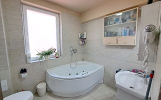 Comision 0! Casa 206 mp utili + pod 60 mp, 4 parcari, 304 mp teren - Poză 10