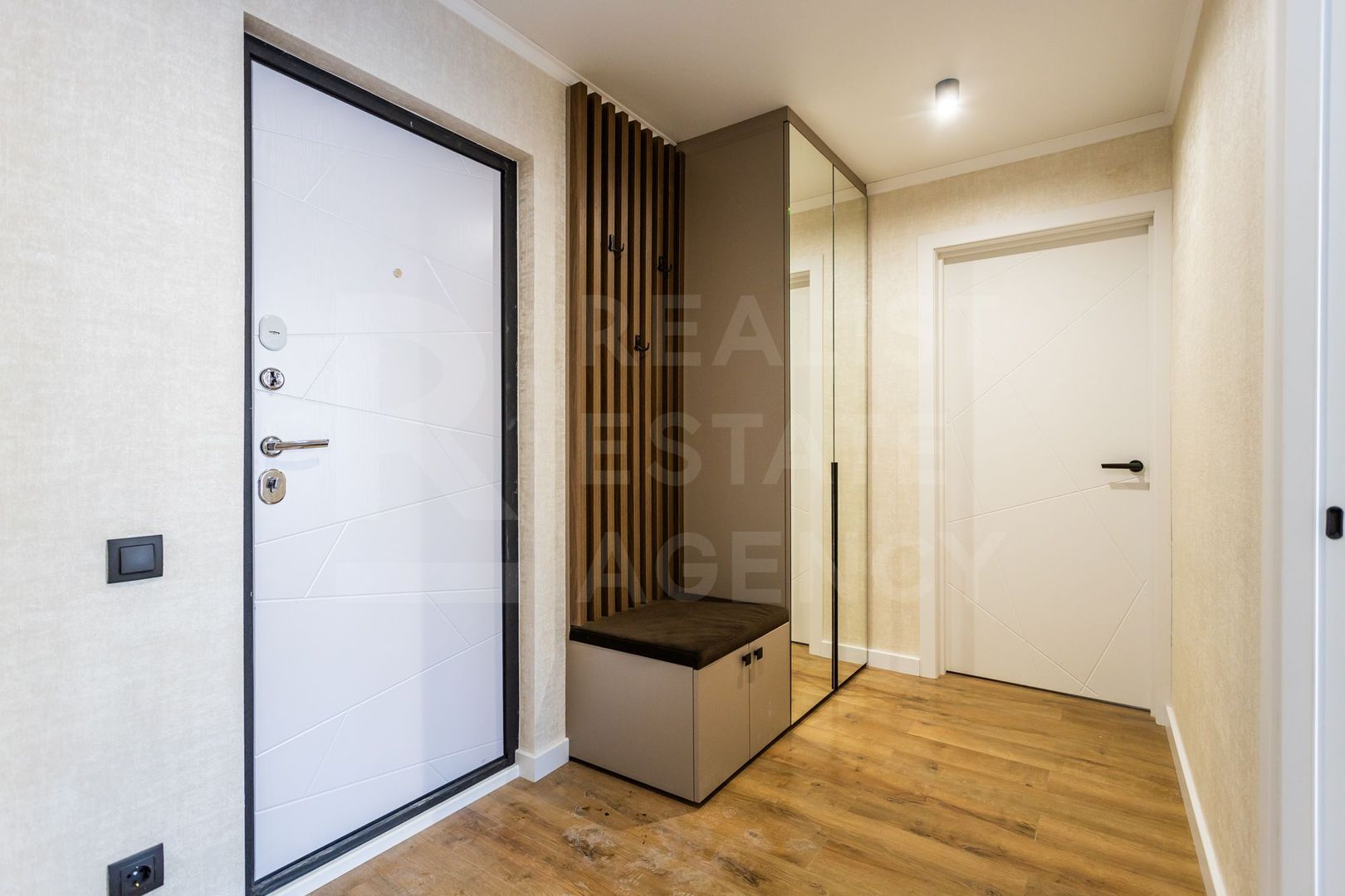 Vânzare , apartament, 2 camere, bd. Mircea cel Bătrân Ciocana - Poză 11