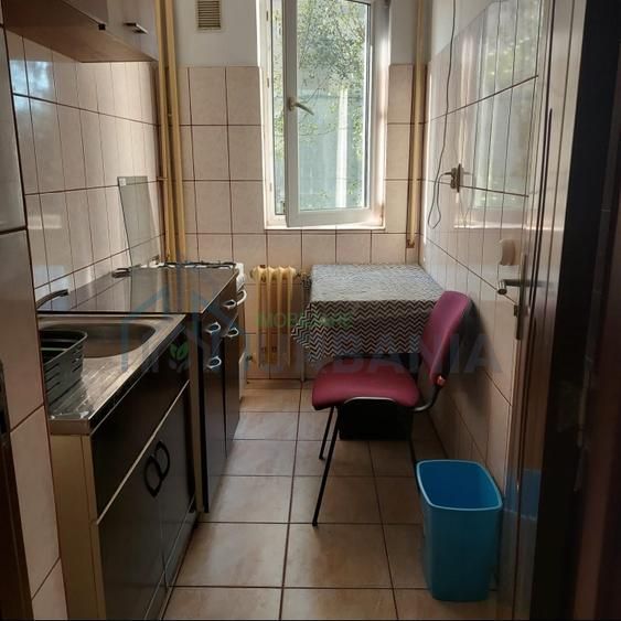 Închiriez apartament alexandru cel bun - Poză 3