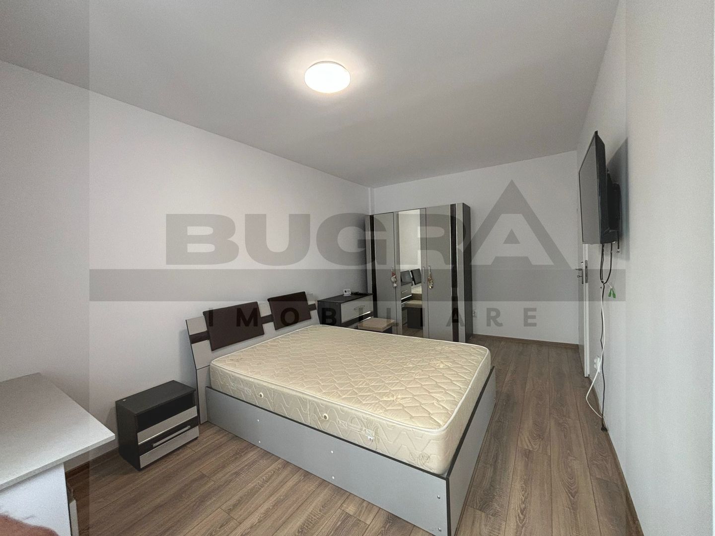 Garsoniera 30 mp, centrala proprie, balcon, zona UMF - Poză 3