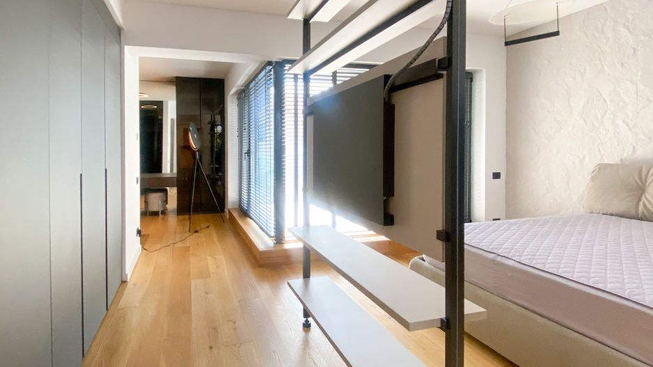 Chirie | Vilă 5 camere 240mp | Curte | Parcare inclusă - Poză 7
