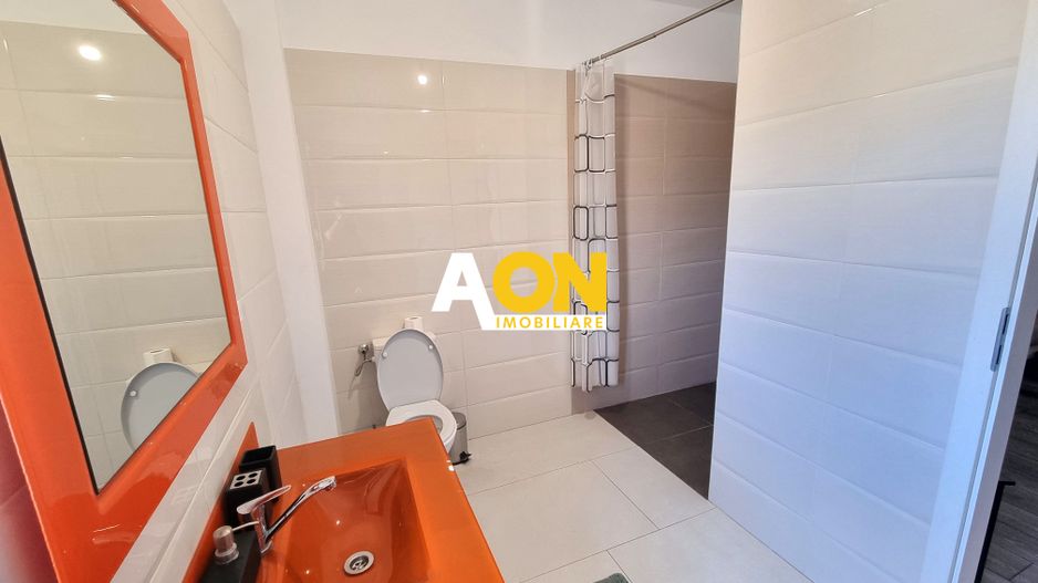 Apartament cu 3 Camere, Etaj Intermediar, Bloc Nou, Centru - Poză 8